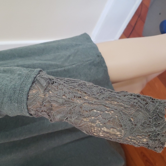 Knox Rose Long Lace Sleeve XL - Picture 2 of 4